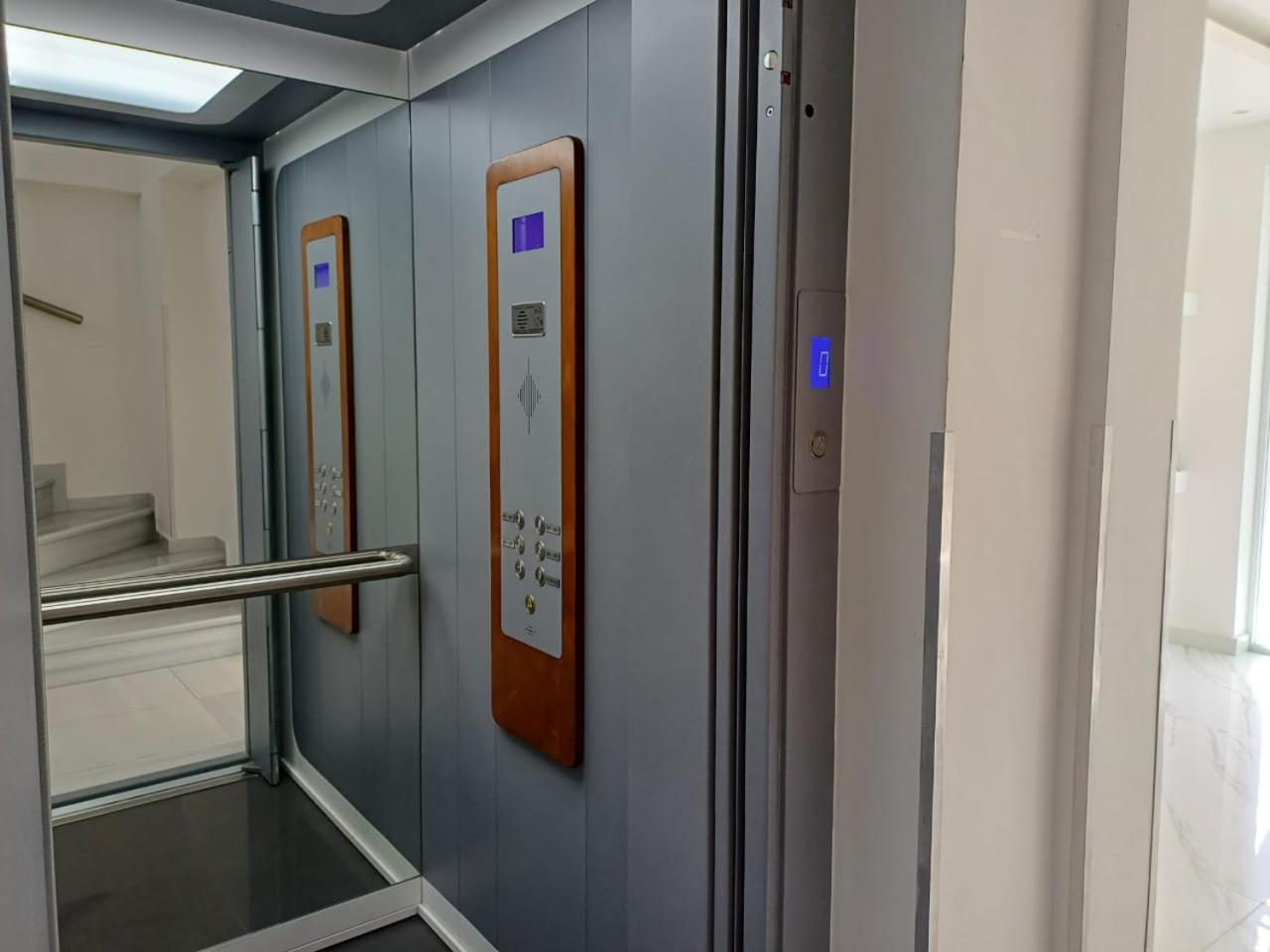 Deluxe City Hotel Chania  Екстер'єр фото